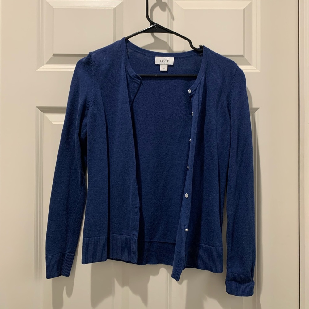 The LOFT blue cardigan with Diamond button detail
